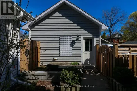 77 Fourth Street West Collingwood ON L9Y 1R5