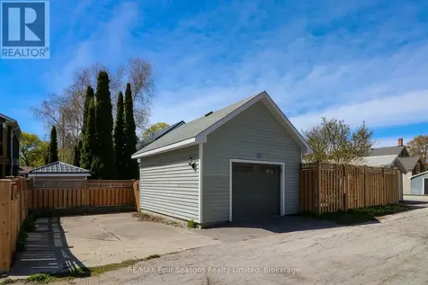 77 Fourth Street West Collingwood ON L9Y 1R5