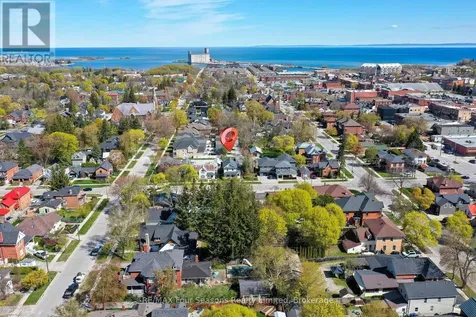 77 Fourth Street West Collingwood ON L9Y 1R5