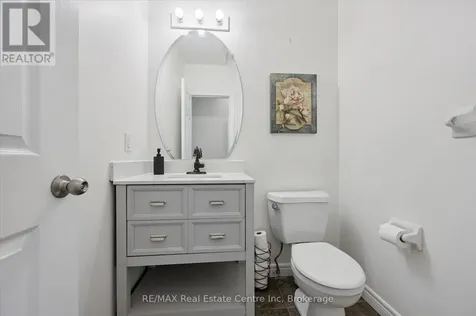 7 Hardy Street Guelph (st. George's) ON N1E 5G4
