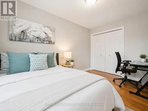 7 Hardy Street Guelph (st. George's) ON N1E 5G4