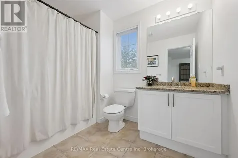 7 Hardy Street Guelph (st. George's) ON N1E 5G4