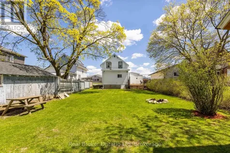 712 9th Avenue East Owen Sound ON N4K 3E5