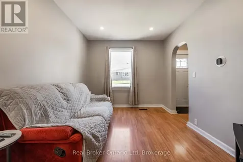 712 9th Avenue East Owen Sound ON N4K 3E5