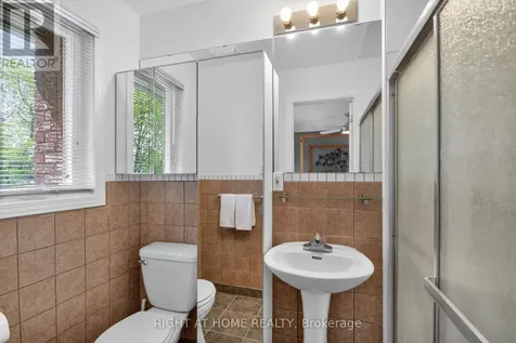 20 Palsen Street Ottawa ON K2G 2W1