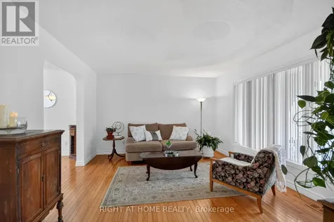 20 Palsen Street Ottawa ON K2G 2W1