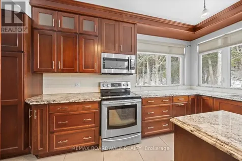 3437 Baskins Beach Road Ottawa ON K0A 1T0