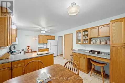 7 Centrepark Drive Ottawa ON K1B 3C2