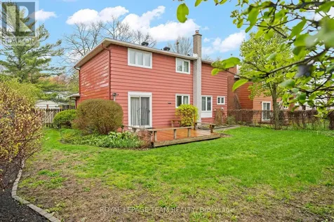 7 Centrepark Drive Ottawa ON K1B 3C2