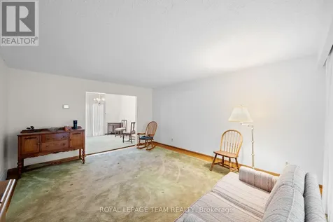 7 Centrepark Drive Ottawa ON K1B 3C2