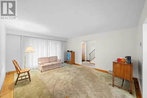 7 Centrepark Drive Ottawa ON K1B 3C2