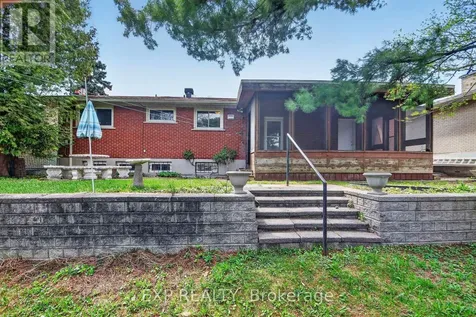 935 Pleasant Park Road Ottawa ON K1G 1Z6