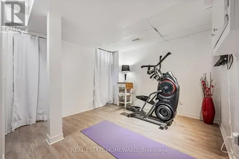 941 Gordon Street Guelph (kortright West) ON N1G 4R9