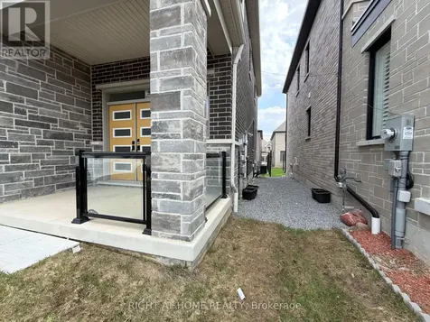 1489 Hawktail Path Pickering ON L0H 1J0