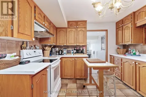 22 Gooch Park Drive Innisfil ON L9S 2S6