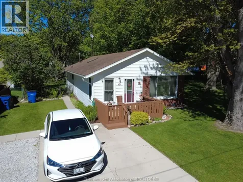 49 William Street South Blenheim ON N0P 1A0