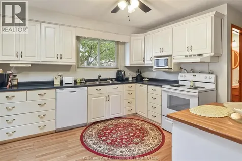49 William Street South Blenheim ON N0P 1A0