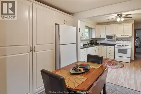 49 William Street South Blenheim ON N0P 1A0