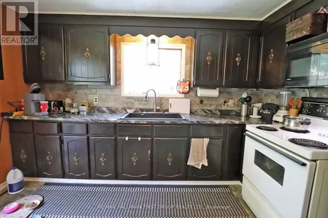 18120 Highway 41 Addington Highlands ON K0H 1K0