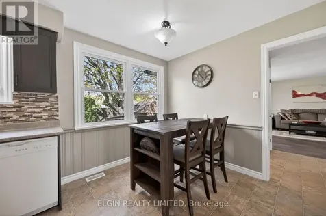 112 Park Avenue St. Thomas ON N5R 4W1