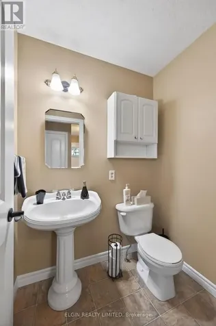112 Park Avenue St. Thomas ON N5R 4W1
