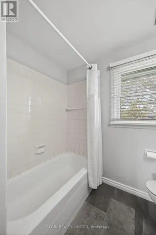 112 Park Avenue St. Thomas ON N5R 4W1