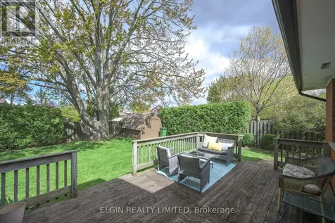 112 Park Avenue St. Thomas ON N5R 4W1