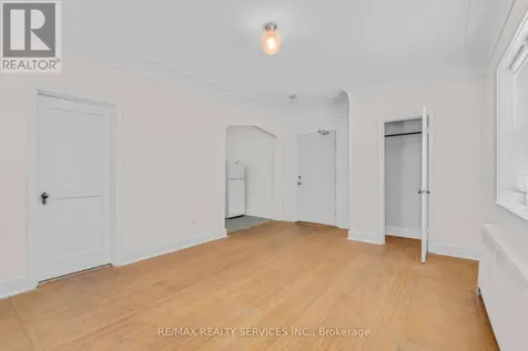 17 Webber Avenue Hamilton (stinson) ON L8N 1W4