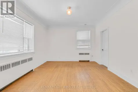 17 Webber Avenue Hamilton (stinson) ON L8N 1W4