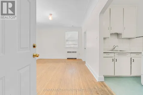 17 Webber Avenue Hamilton (stinson) ON L8N 1W4