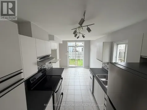 1523 Duplante Avenue Ottawa ON K4A 3Y8