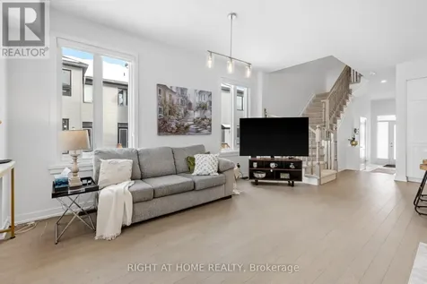 674 Honeydew Street Ottawa ON K1X 0K5