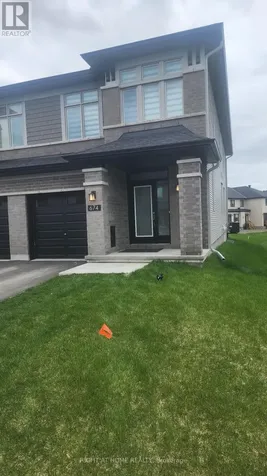 674 Honeydew Street Ottawa ON K1X 0K5