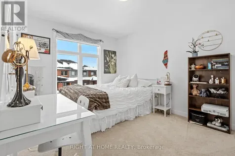 674 Honeydew Street Ottawa ON K1X 0K5
