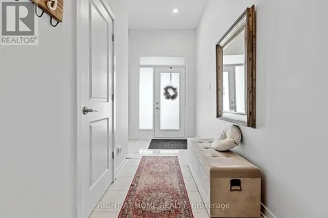 674 Honeydew Street Ottawa ON K1X 0K5