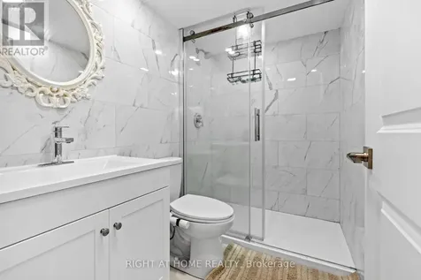 674 Honeydew Street Ottawa ON K1X 0K5