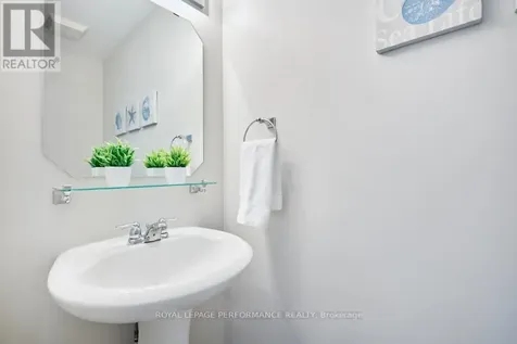 1862 Arrowgrass Way Ottawa ON K4A 0C9