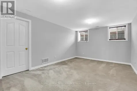 1862 Arrowgrass Way Ottawa ON K4A 0C9