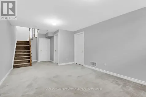 1862 Arrowgrass Way Ottawa ON K4A 0C9