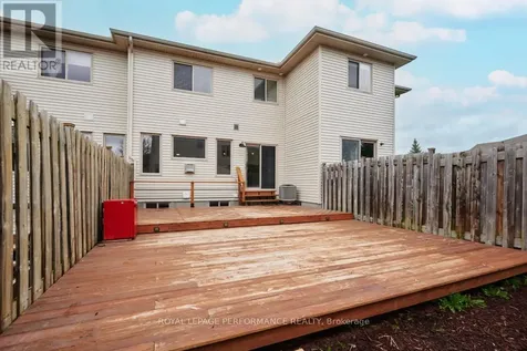 1862 Arrowgrass Way Ottawa ON K4A 0C9