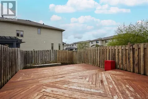 1862 Arrowgrass Way Ottawa ON K4A 0C9