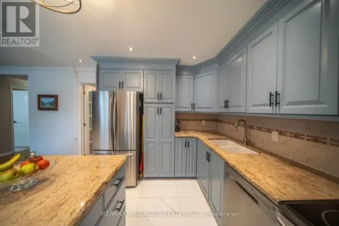 698 Thicket Way Ottawa ON K4A 3B4