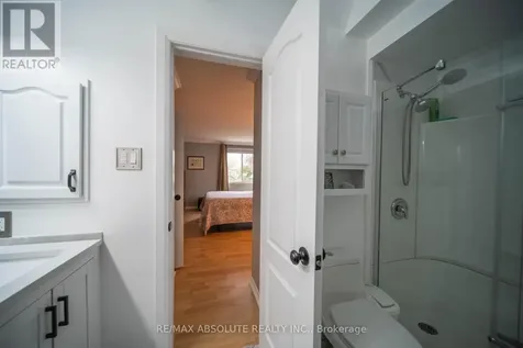 698 Thicket Way Ottawa ON K4A 3B4