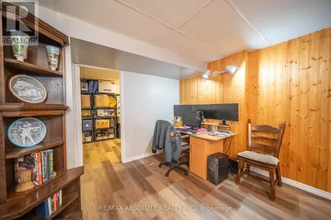 698 Thicket Way Ottawa ON K4A 3B4