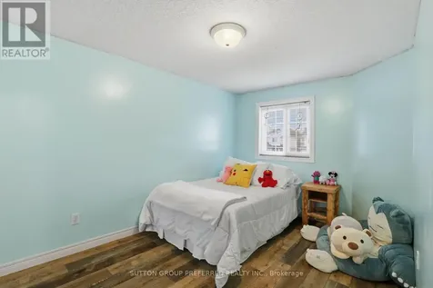 187 Hollyridge Crescent Kitchener ON N2N 3N4