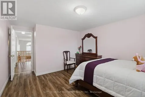 187 Hollyridge Crescent Kitchener ON N2N 3N4