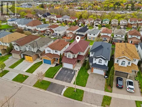 187 Hollyridge Crescent Kitchener ON N2N 3N4