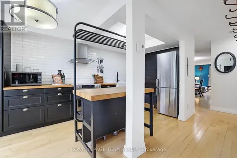 216 Steenbakkers Private Ottawa ON K1T 3E2