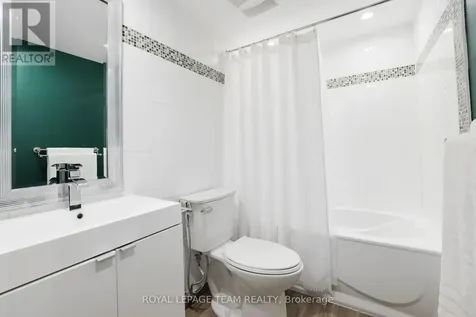 216 Steenbakkers Private Ottawa ON K1T 3E2