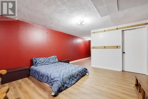216 Steenbakkers Private Ottawa ON K1T 3E2